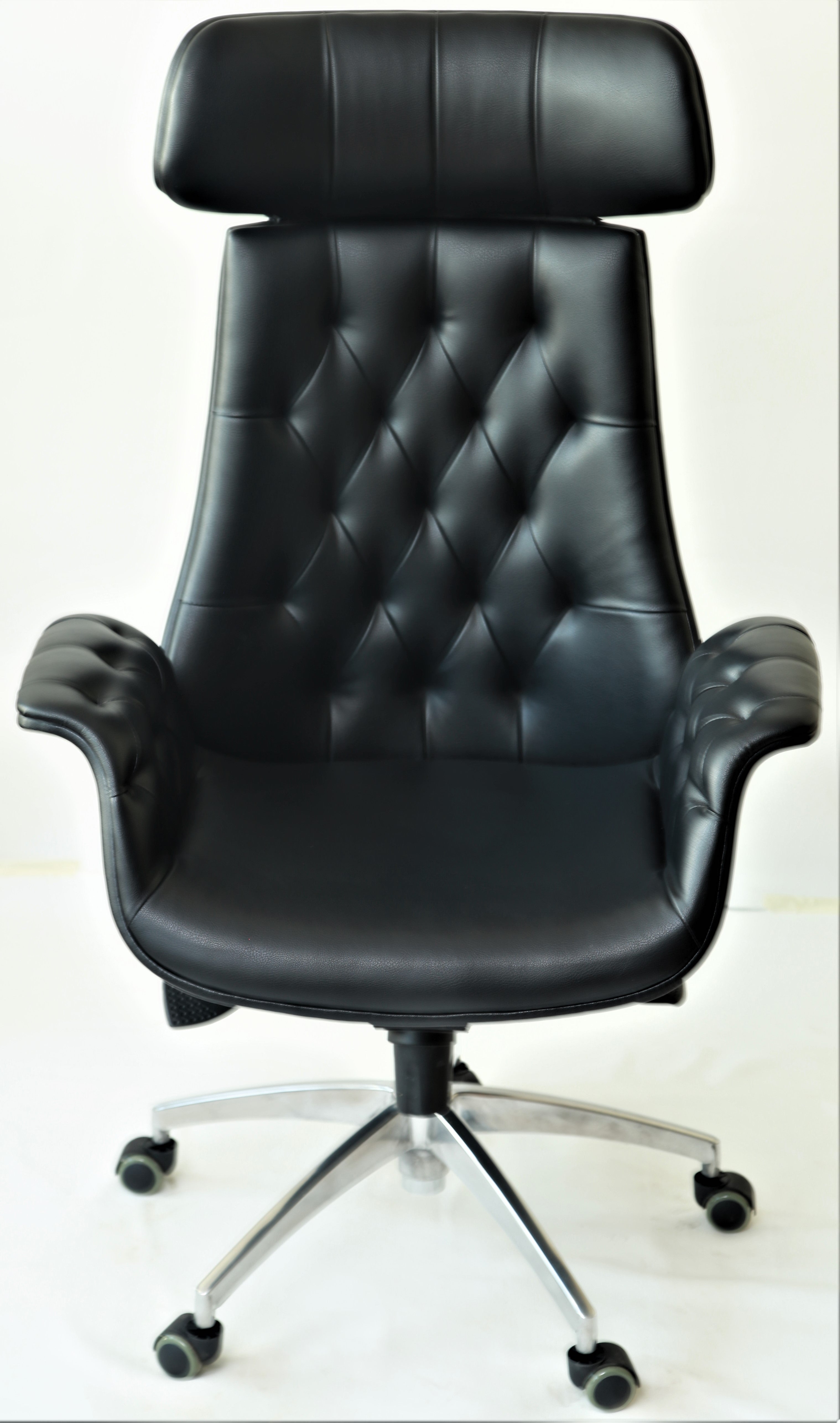 Drag Executive Chair