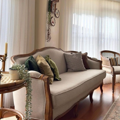 Dreamy Divan